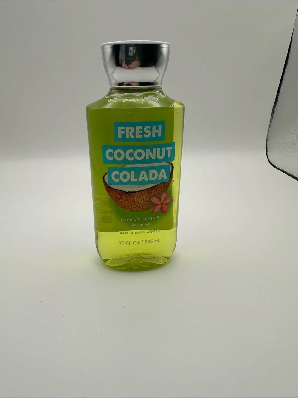 Bath & Body Works Fresh Coconut Colada Shower Gel - Green